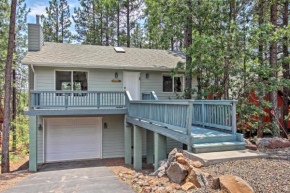 Munds Park Home with 3 Decks about 1 Mi Odell Lake!